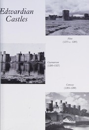 Caernarvon Castle = Castell Caernarfon : an illustrated souvenir / by Alan Phillips.